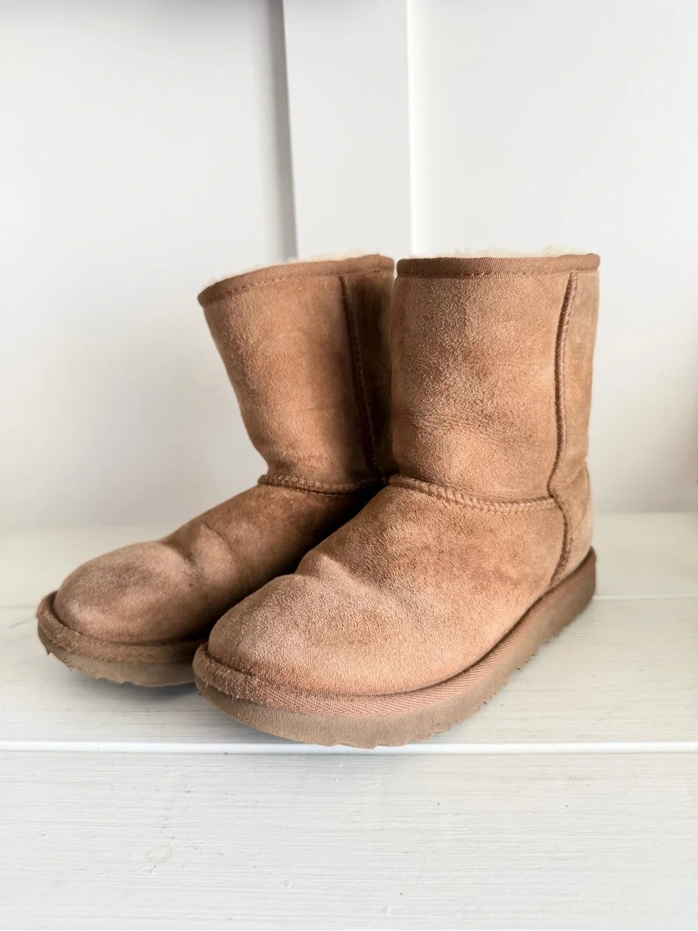 UGG genuine kids